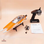 Bateau télécommandé pour enfants, design ludique