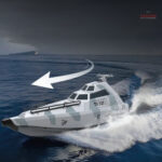 Bateau télécommandé design militaire, parfait pour le jeu