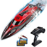 Modèle de bateau télécommandé avec batterie intégrée