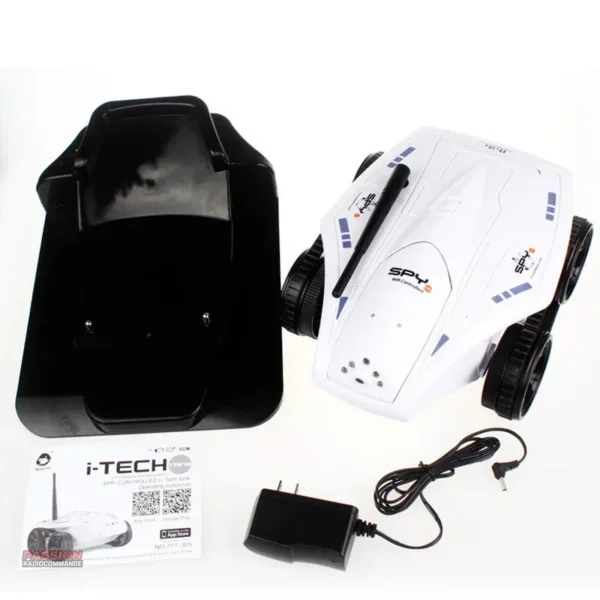 Modèle de voiture télécommandée avec enregistrement vidéo