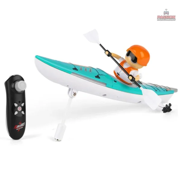 Kayak télécommandé pour naviguer sur l'eau