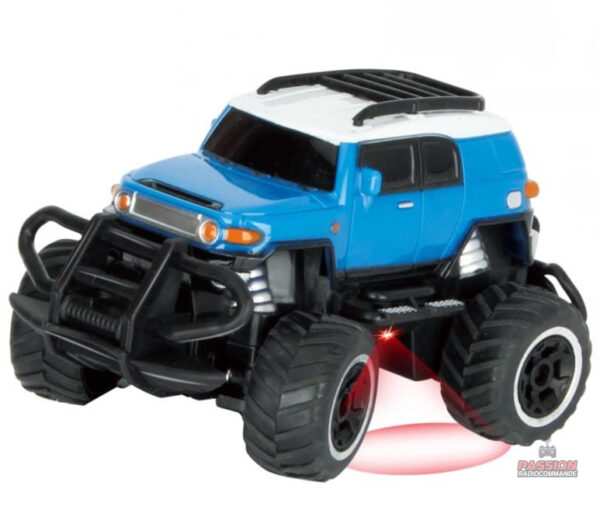 Mini voiture RC colorée, parfaite pour les jeux en extérieur