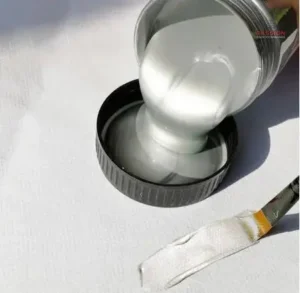 Finition métallique pour jouets en plastique