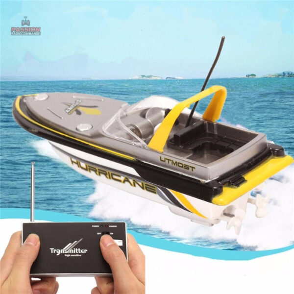 Bateau RC pour divertissement en extérieur