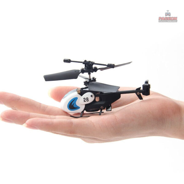 Petit hélicoptère radiocommandé pour un vol amusant