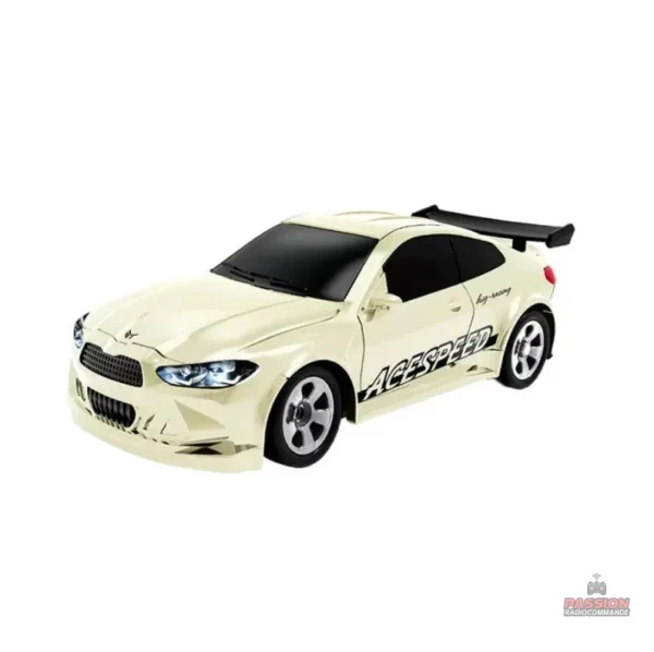 Petite voiture télécommandée pour des sessions de drift amusantes