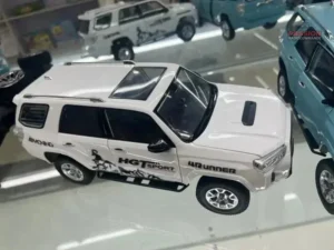 Modèle de voiture télécommandée Toyota pour les passionnés d'aventure