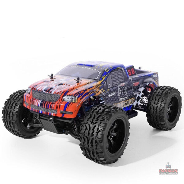 Expérience de conduite immersive avec cette voiture 4x4