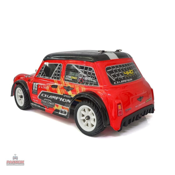 Vitesse impressionnante de 60 km/h pour cette voiture RC