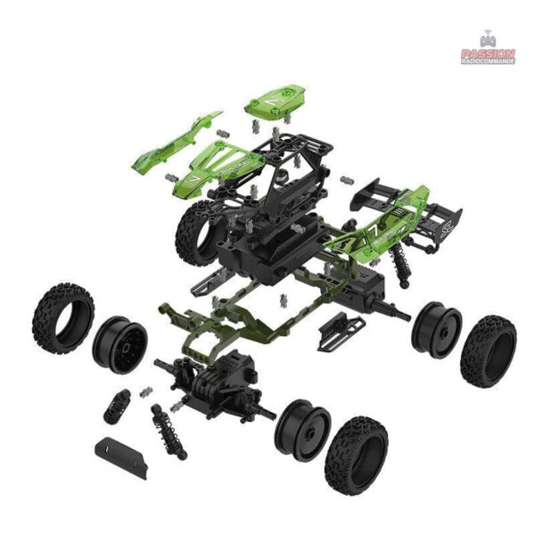 Voiture télécommandée résistante aux obstacles
