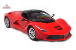 Voiture RC avec couleurs Ferrari distinctives