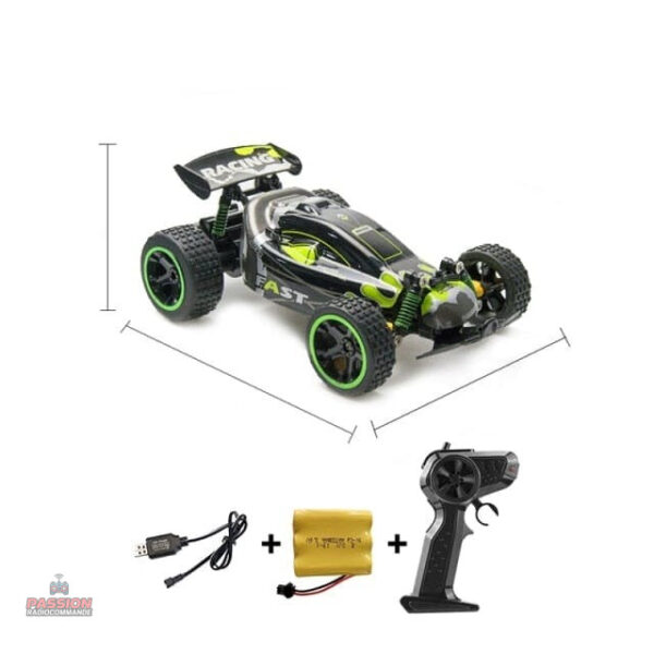 Modèle de voiture télécommandée pour exploration extérieure