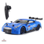 Voiture télécommandée de course Nissan GTR