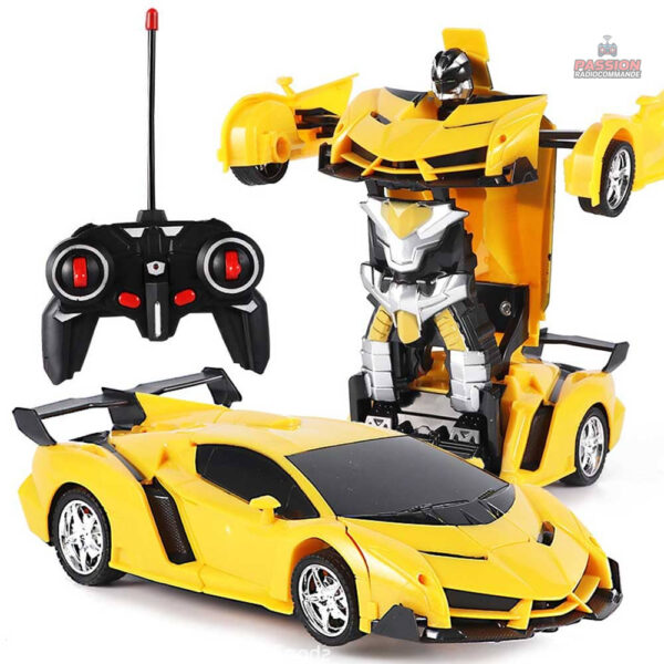 Voiture radio commandée qui devient un robot