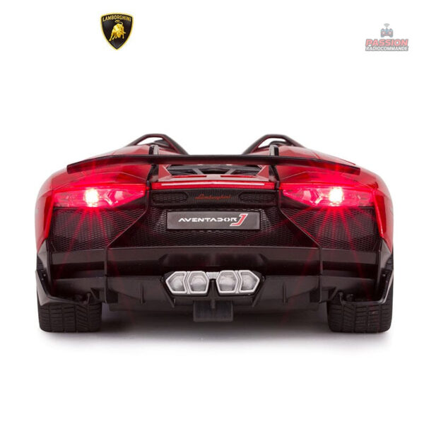 Voiture radiocommandée design Lamborghini rouge