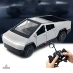 Tesla miniature à distance pour des courses amusantes