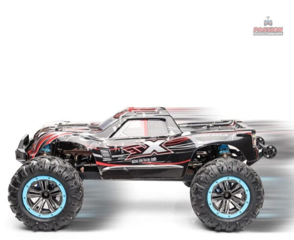 Voiture télécommandée robuste pour des courses tout terrain excitantes