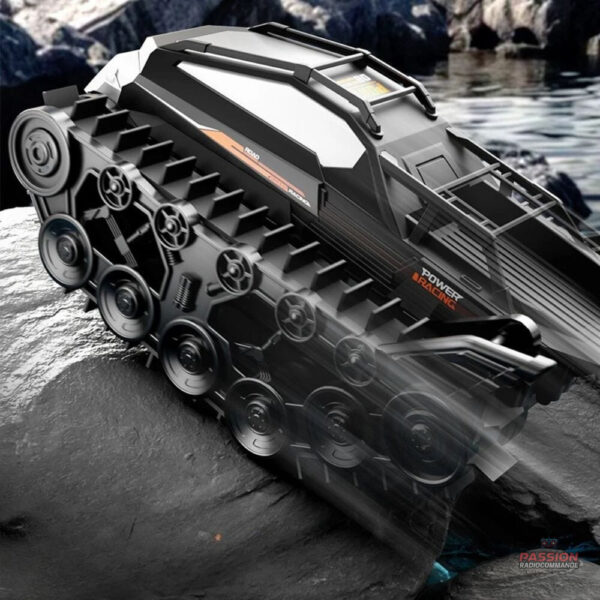 Modèle amphibie pour conduite sur terre et eau