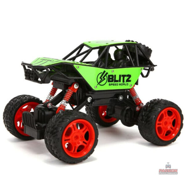 Modèle de voiture télécommandée avec performances tout terrain