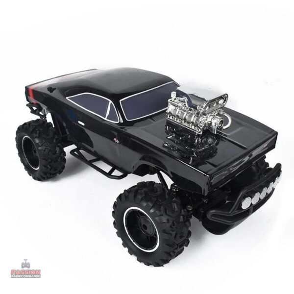 Voiture tout terrain télécommandée, robuste et rapide