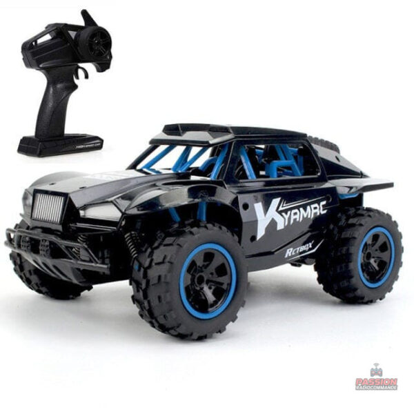 Modèle de voiture RC pour aventures en plein air
