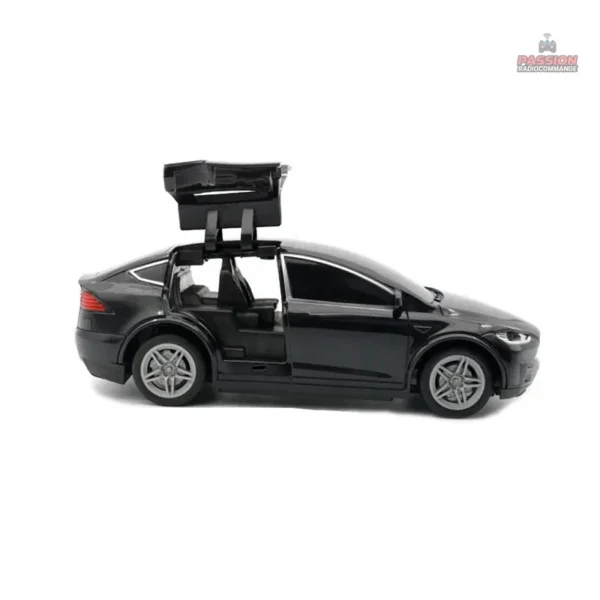 Voiture télécommandée Tesla, amusement garanti