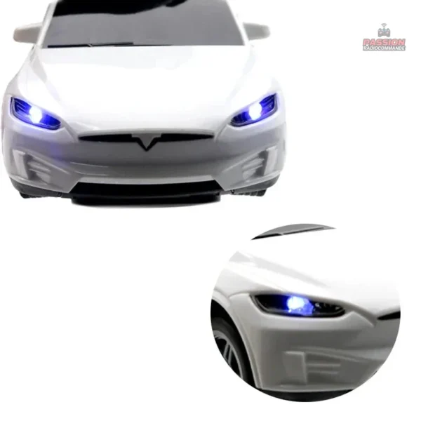 Voiture télécommandée avec design Tesla unique